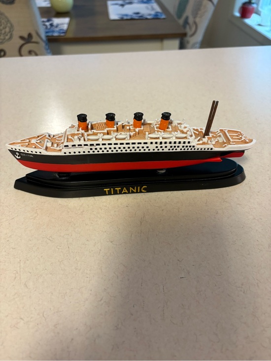 Other - Titanic Model Decortive Replica Design